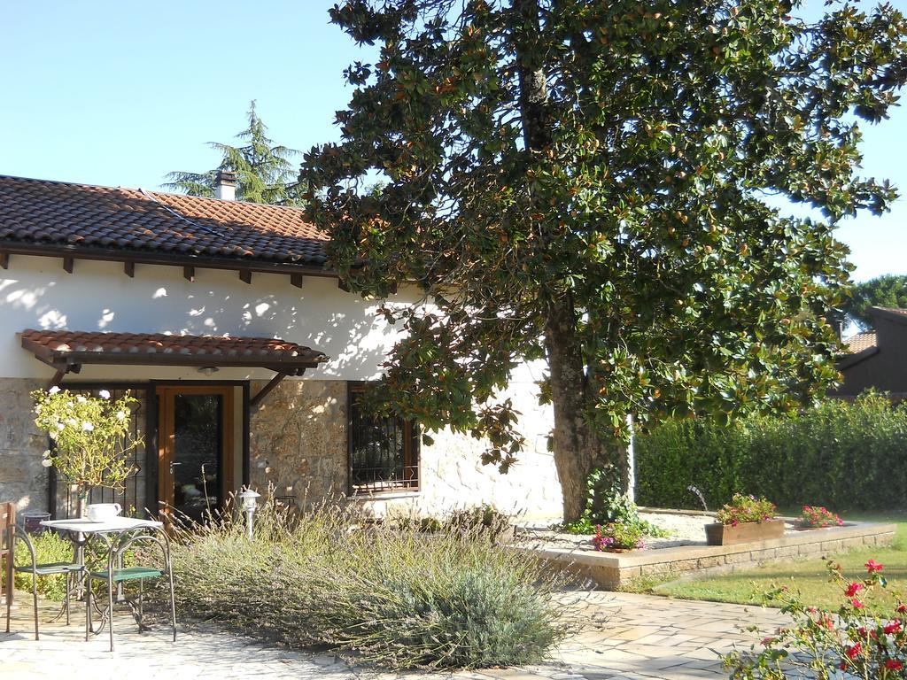 Nostra Signora Del Lago Bed & Breakfast Ronciglione  Exterior photo